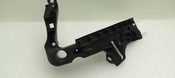 Audi A5 8T 8F Headlight/headlamp mounting bracket 8T0805607L