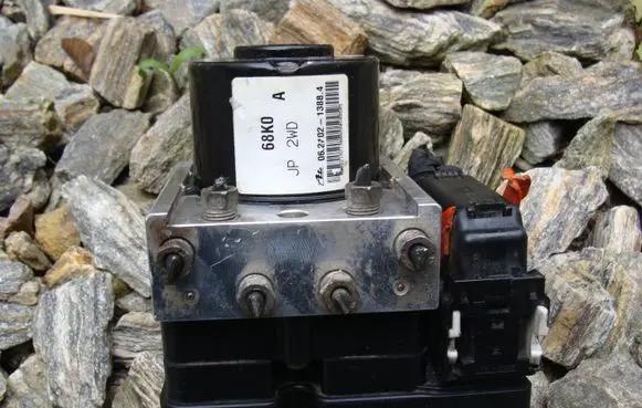 Suzuki Alto ABS Pump 28570049053 F039M29Y75 06210936083