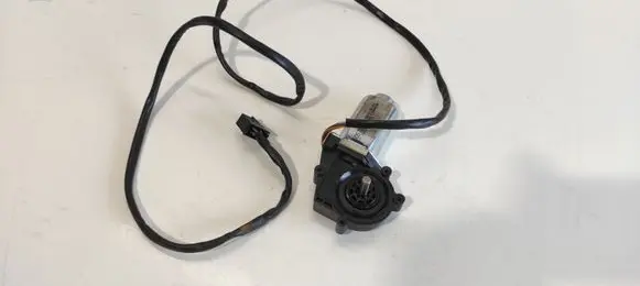 Mercedes-Benz CLS C218 X218 Curtain motor 2205455228