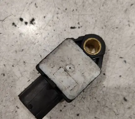 Peugeot 4007 Airbag deployment crash/impact sensor 8651A001