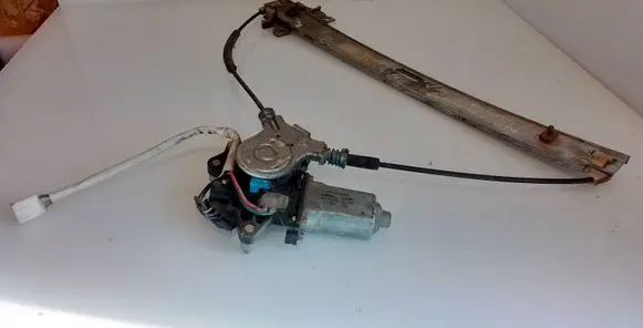 Mazda Premacy Front door window regulator motor CM010440G 8620400024