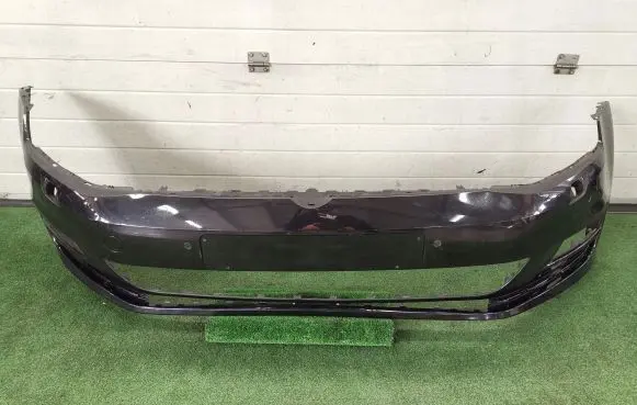Volkswagen Golf VII Front bumper 5G0807221