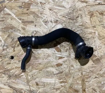 BMW 5 F10 F11 Engine coolant pipe/hose 7575427 15476810