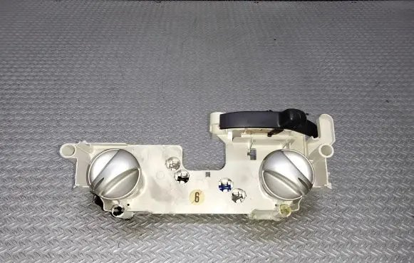 Toyota Yaris Climate control unit 758649