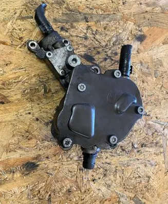 Skoda Octavia Mk2 (1Z) Fuel injection high pressure pump 038145209E