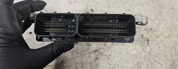 Volvo XC90 Engine control unit/module 30646931 2797009170 0000011428