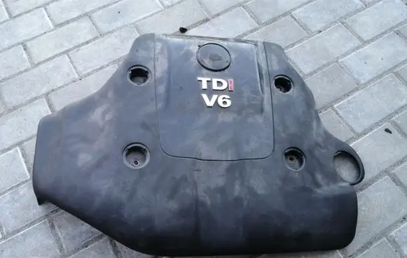 Volkswagen PASSAT B5.5 Engine cover (trim) 059103925C