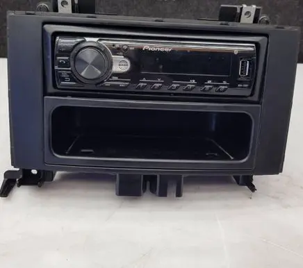 Mercedes-Benz Sprinter W906 Radio/CD/DVD/GPS head unit A9066890047 MVH230BT 4988028520129