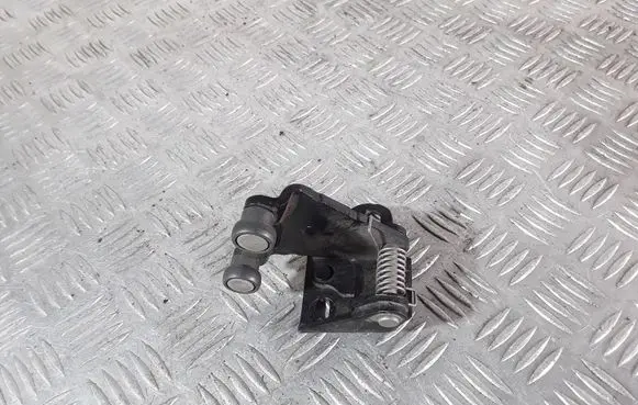 Peugeot Partner Sliding door middle roller runner