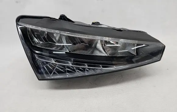 Skoda Scala Headlight/headlamp 657941016