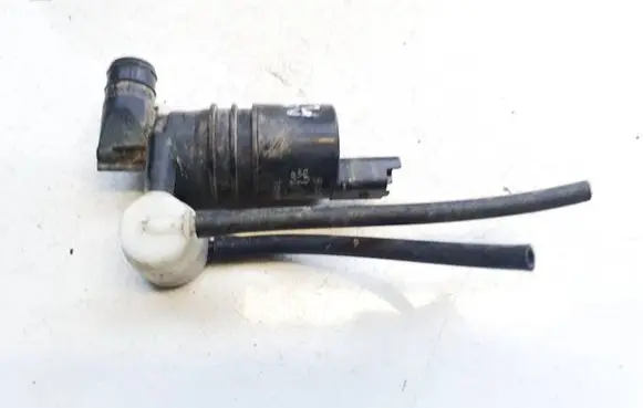 Peugeot 3008 I Windscreen/windshield washer pump 9643447980 002018