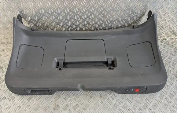 Opel Grandland X Tailgate trim YP00036177