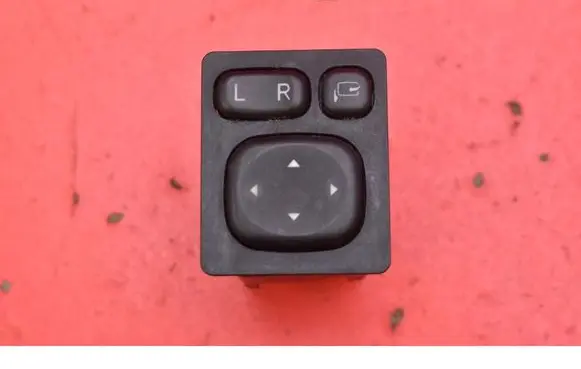 Toyota Auris E180 Mirror heating switch 183779