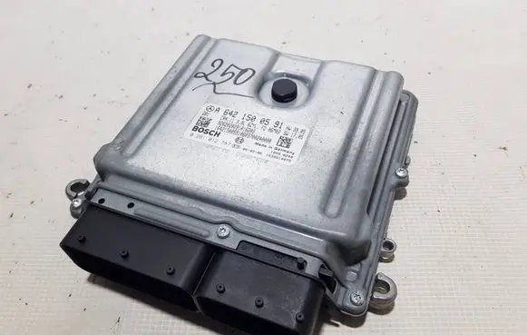 Mercedes-Benz E W211 Engine control unit/module ECU 6421500591DRR A6421500591