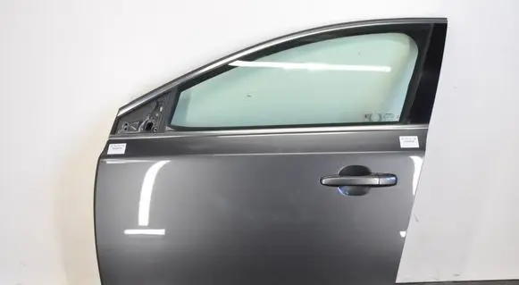 Volvo V40 Front door 