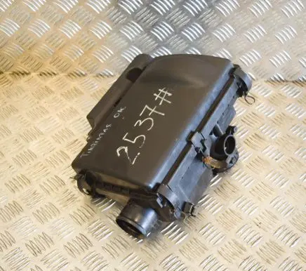 Toyota Prius (XW20) Air filter box 2114