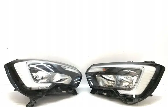 Renault Master III Headlight/headlamp 260607867R