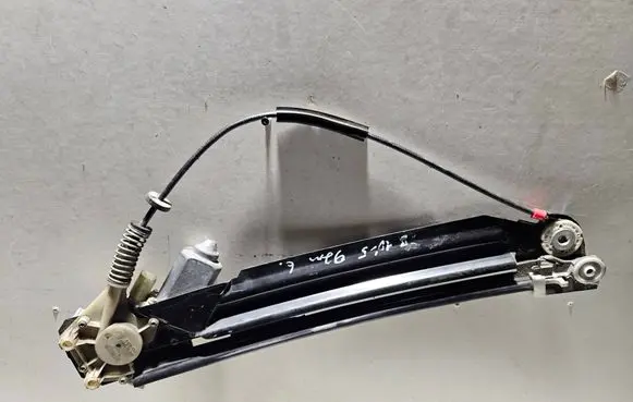 BMW 5 E39 Rear door window regulator with motor 8252480 67628360511 9030144