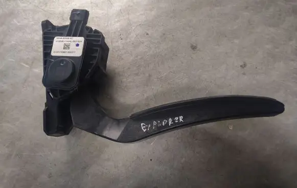 Ford Explorer Accelerator throttle pedal BB5A9F836AC