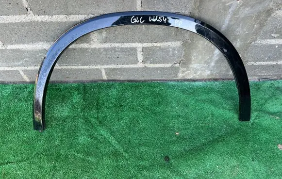 Front arch trim
