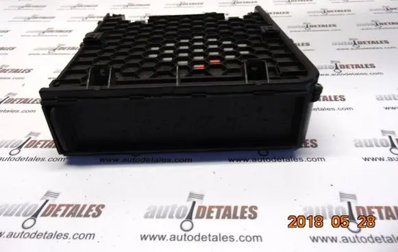 Mercedes-Benz GL X164 Radio/CD/DVD/GPS head unit A2518202526