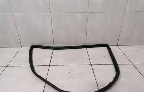 Ferrari 360 Rubber seal front coupe door window 65850000