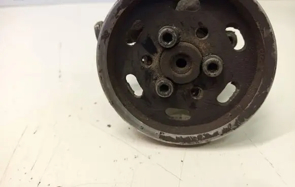 Skoda Octavia Mk1 (1U) Power steering pump 1J0422134A