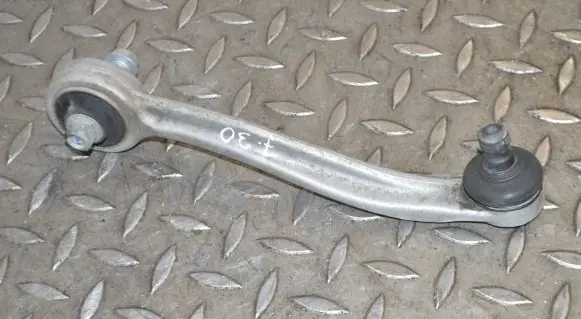 Porsche Macan (95B) Front lower control arm/wishbone 8K0509P