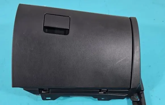 Mazda 3 III Glove box BJS7-64261 IMPRK1383290