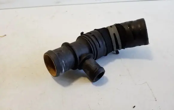 Volkswagen Golf Plus Engine coolant pipe/hose