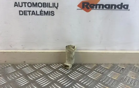 Nissan X-Trail T30 Windscreen/windshield washer pump