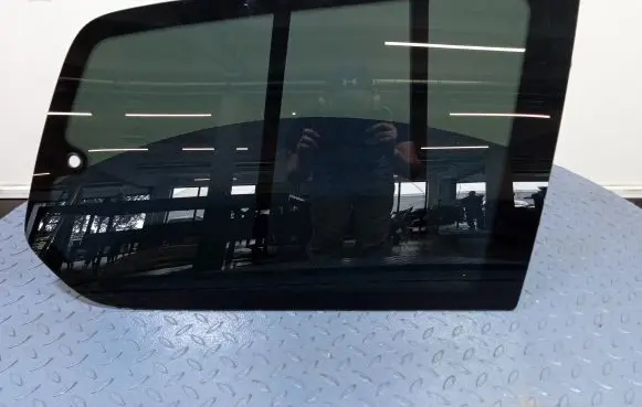 Ford Galaxy Rear side window