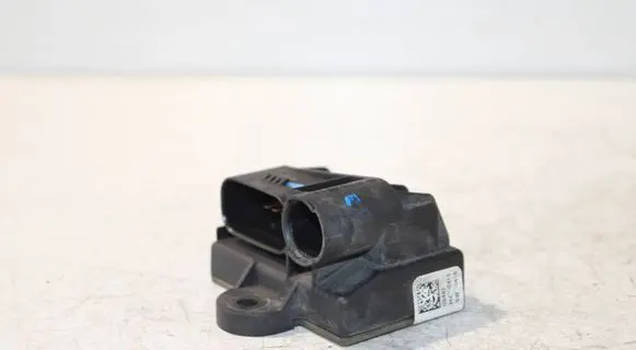 Mercedes-Benz Sprinter W906 Glow plug pre-heat relay A6519003103 51299070D