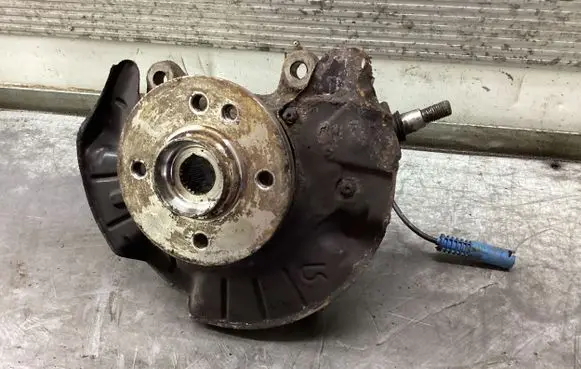 Mini One - Cooper R50 - 53 Front wheel hub