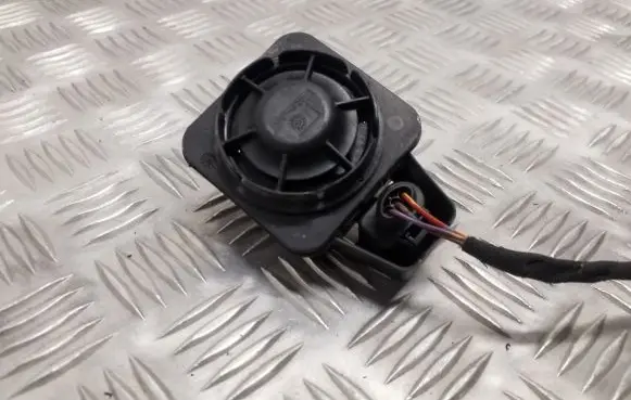 Volkswagen PASSAT B8 Alarm system siren 5Q0951605A