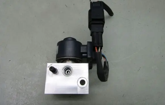 KIA Soul Air conditioning (A/C) expansion valve T416231210b
