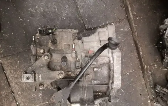 Ford Focus Automatic gearbox 8S4P-7000-BA