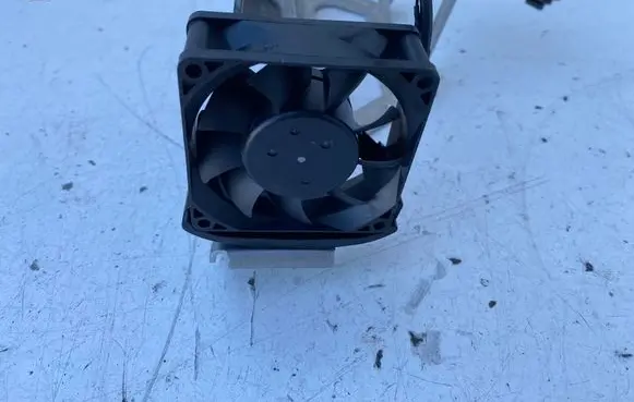 BMW i3 Engine control unit/module fan 6515698307502