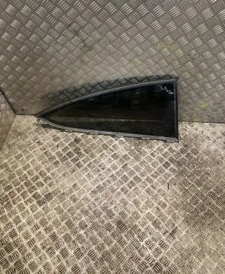 Mercedes-Benz C W204 Rear side window 2046702600 A2046702600
