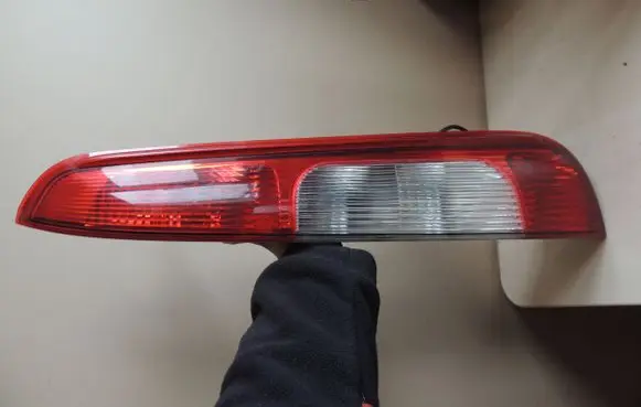 Ford C-MAX I Rear/tail lights