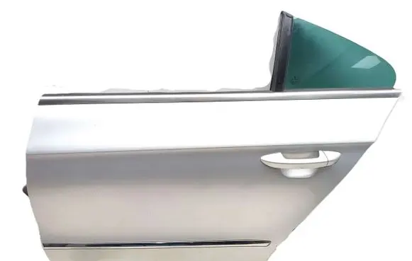 Volkswagen PASSAT CC Rear door 