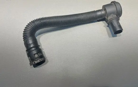 Breather/breather pipe/hose