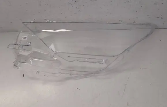 Toyota Auris E180 Headlight lense 