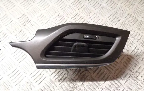 Opel Corsa E Dashboard side air vent grill/cover trim 13428778 13377947