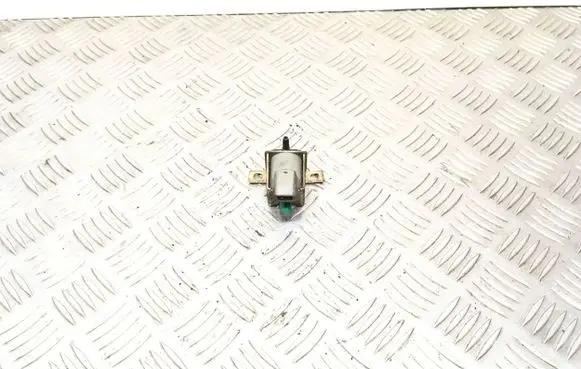 Opel Vectra B Valve vacuum 72097516 12V99T013