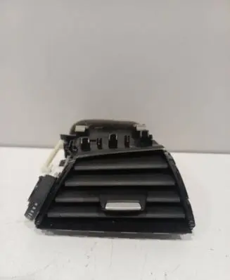 BMW 1 F20 F21 Dashboard side air vent grill/cover trim 9205356 507890
