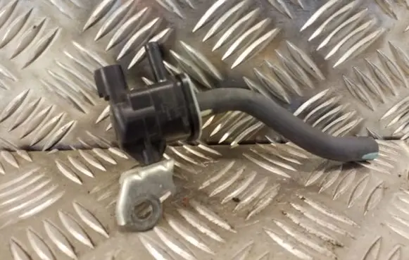 Lexus GS 300 350 430 450H Air pressure sensor 9091012276 136207010