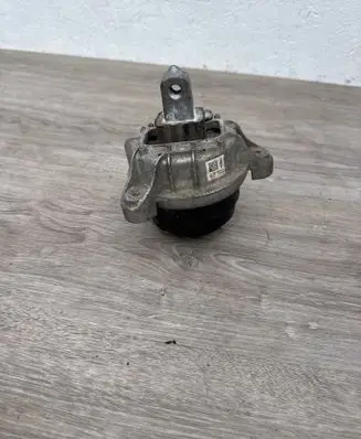 BMW 5 F10 F11 Engine mount bracket 6780264