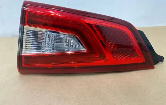 Nissan Qashqai Tailgate rear/tail lights 265504EA5A