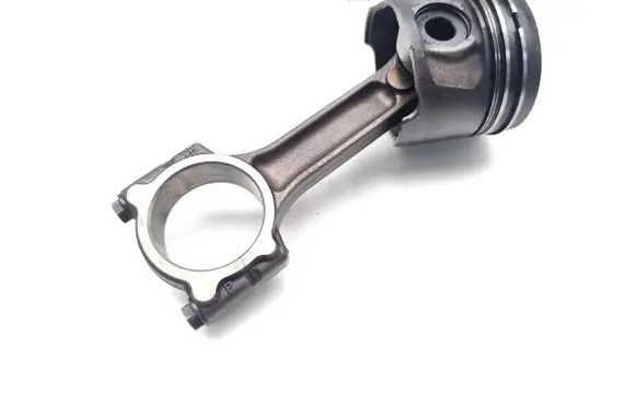 Renault Clio III Piston with connecting rod K9K766